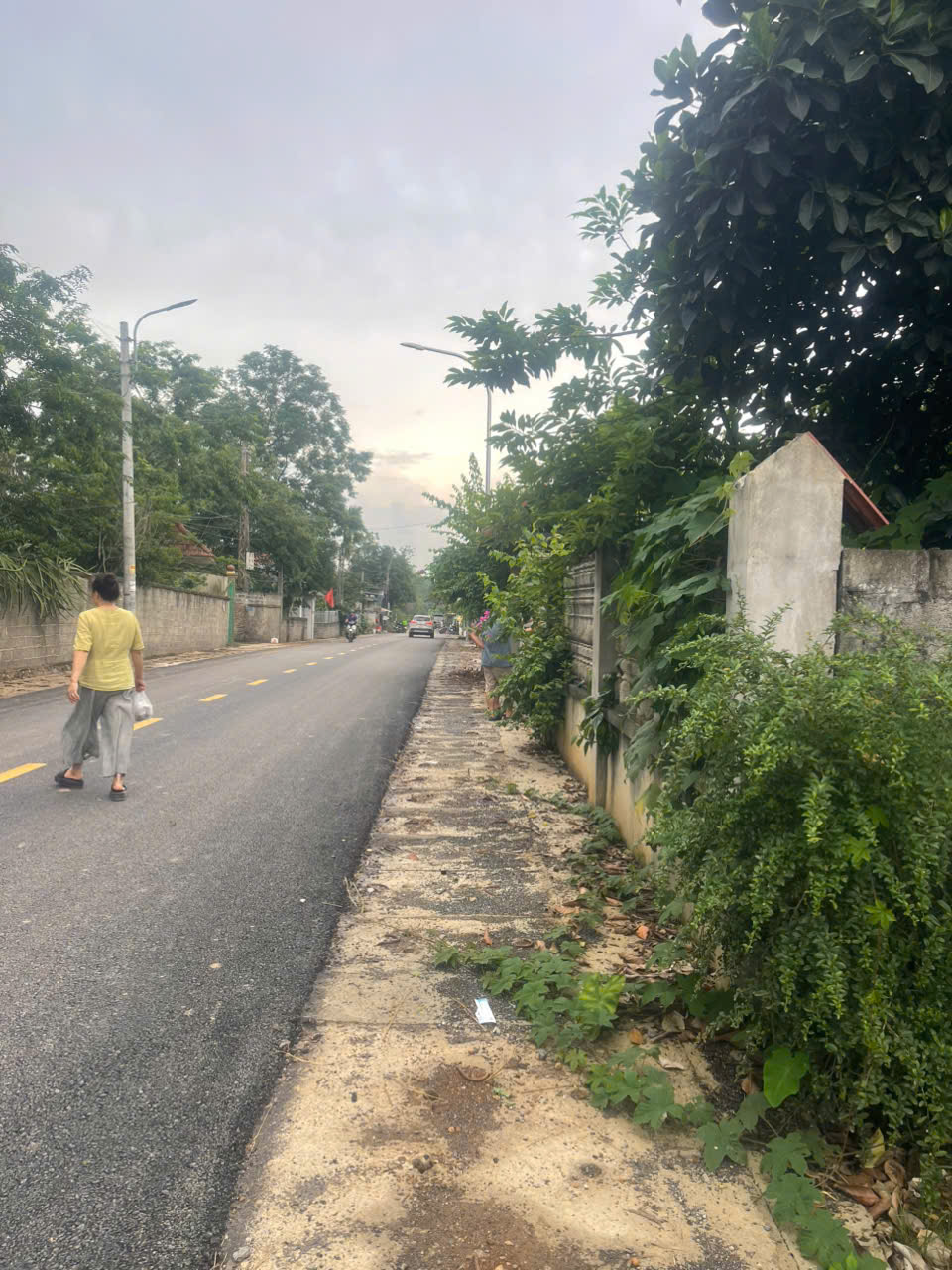 Xóm Mòng - Mặt đường Võ Nguyên Giáp, Lương Sơn, Hòa Bình2