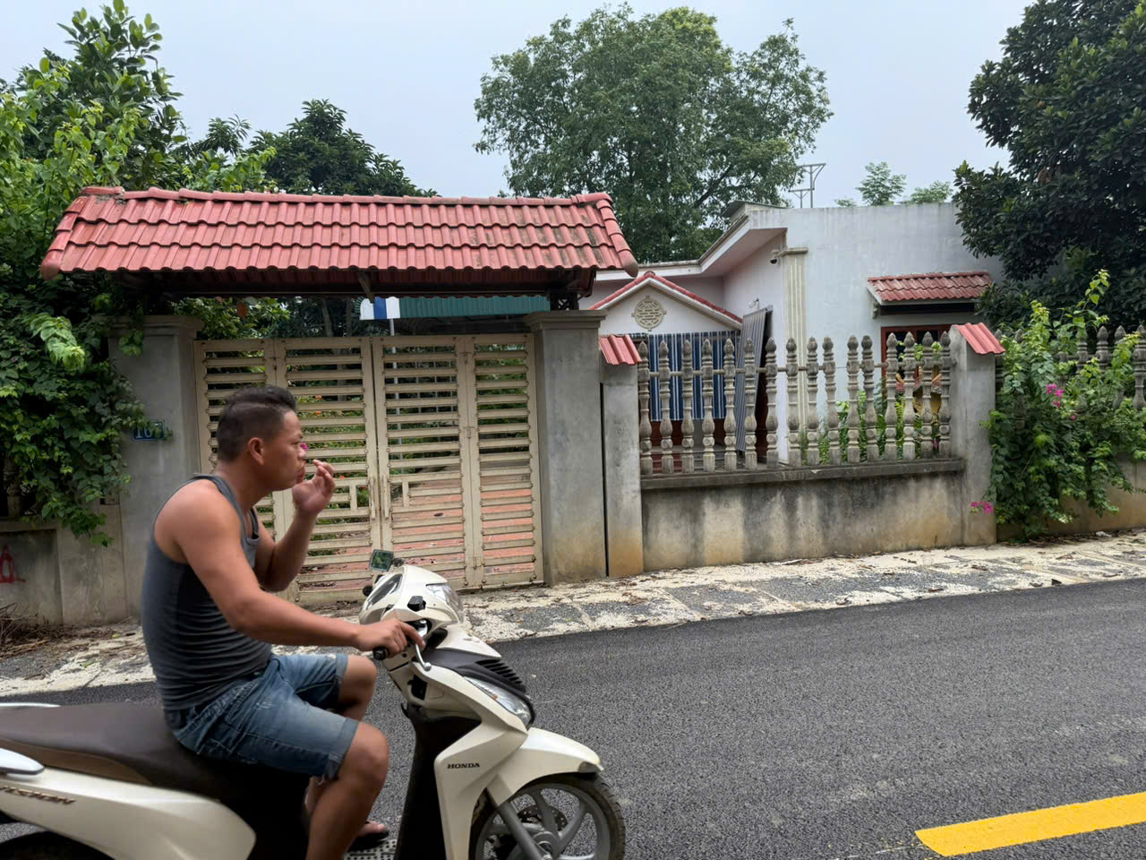 Xóm Mòng - Mặt đường Võ Nguyên Giáp, Lương Sơn, Hòa Bình4