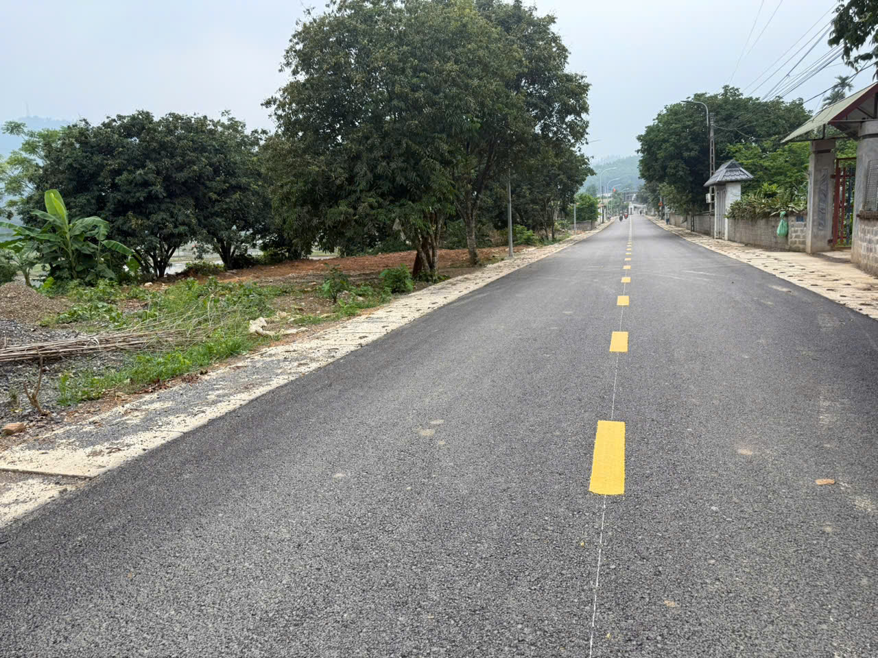 Xóm Mòng - Mặt đường Võ Nguyên Giáp, Lương Sơn, Hòa Bình7